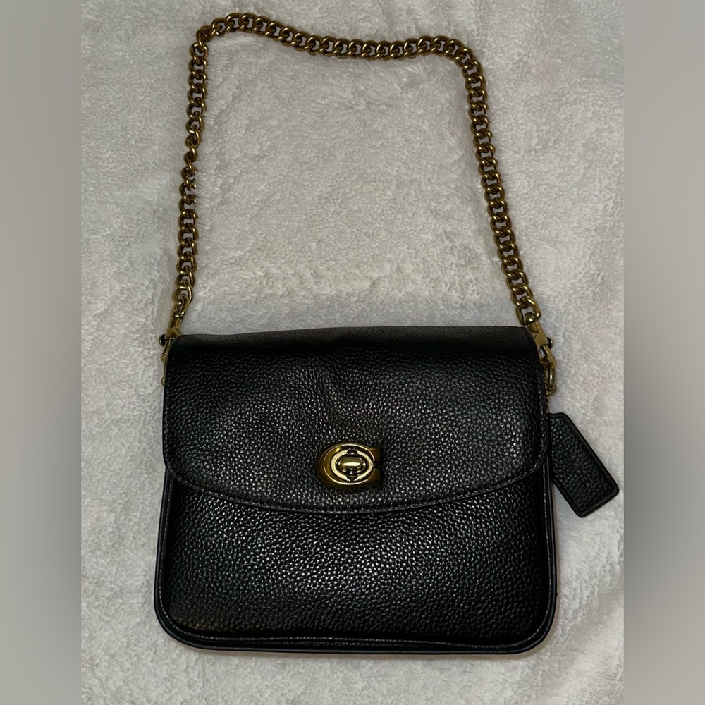 Coach Cassie 19 in black